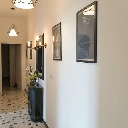 Clara Apartment *